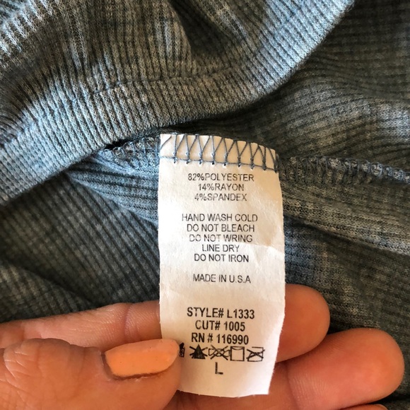 NWOT Ribbed Crop Top - Picture 5 of 7